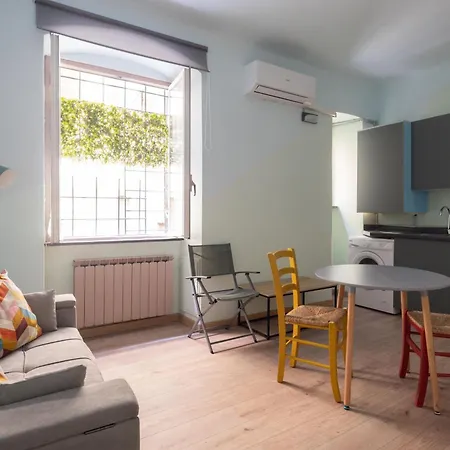 Appartamento 193gramsci Comfort 2 2 Guests Center Location Near Ferries And Portovenere Bus Flexible Space With Adjacent Unit